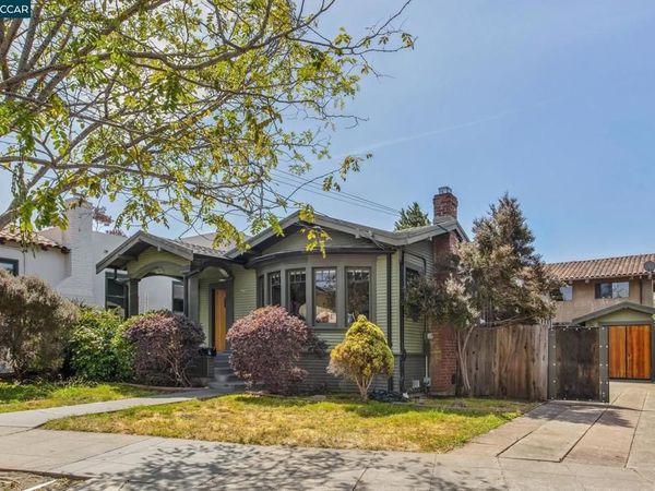 1242 Hopkins St., Berkeley, CA 94702