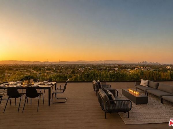 4207 Don Alanis Place, Los Angeles, CA 90008