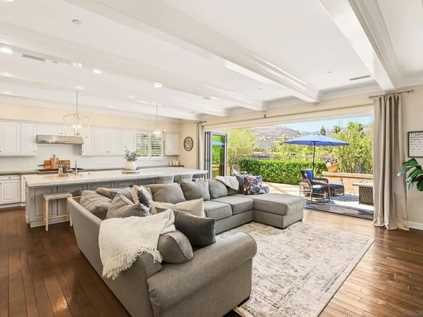 8114 Lazy River Rd, San Diego, CA 92127