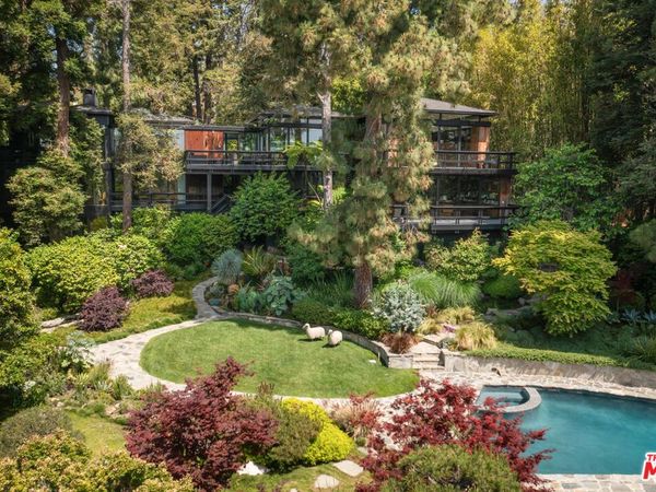 900 Napoli Drive, Pacific Palisades, CA 90272