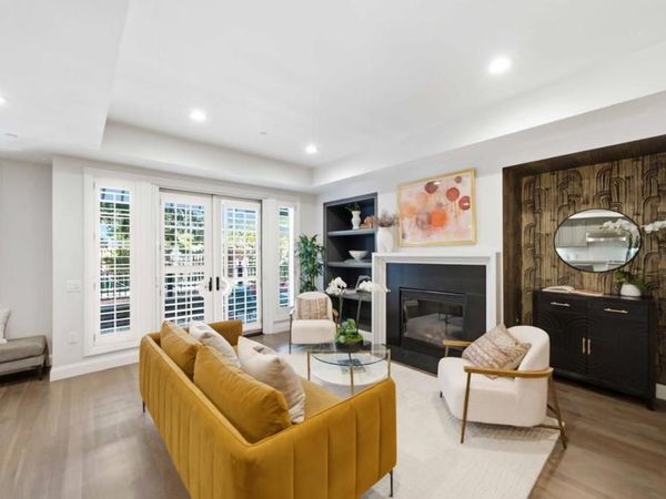 325 Channing Avenue, Unit 112, Palo Alto, CA 94301