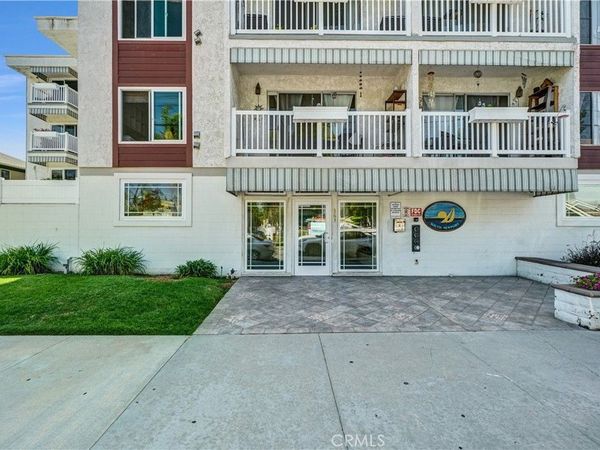 363 Newport Avenue, Unit 113, Long Beach, CA 90814