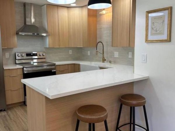 5725 Linda Vista Road, Unit 8, San Diego, CA 92110