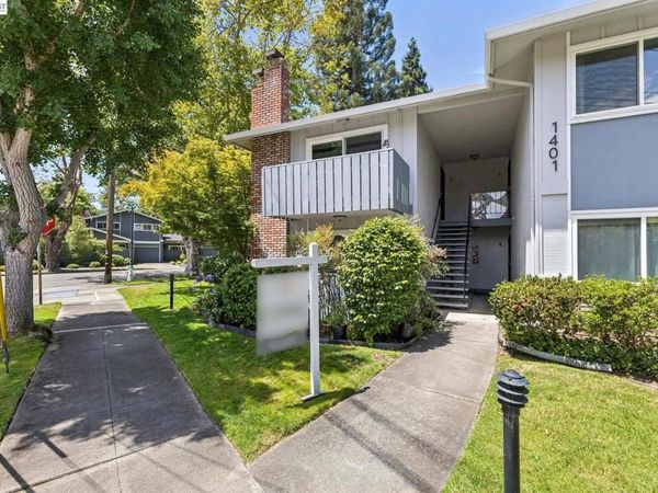 1401 Cottage St, Unit D, Alameda, CA 94501