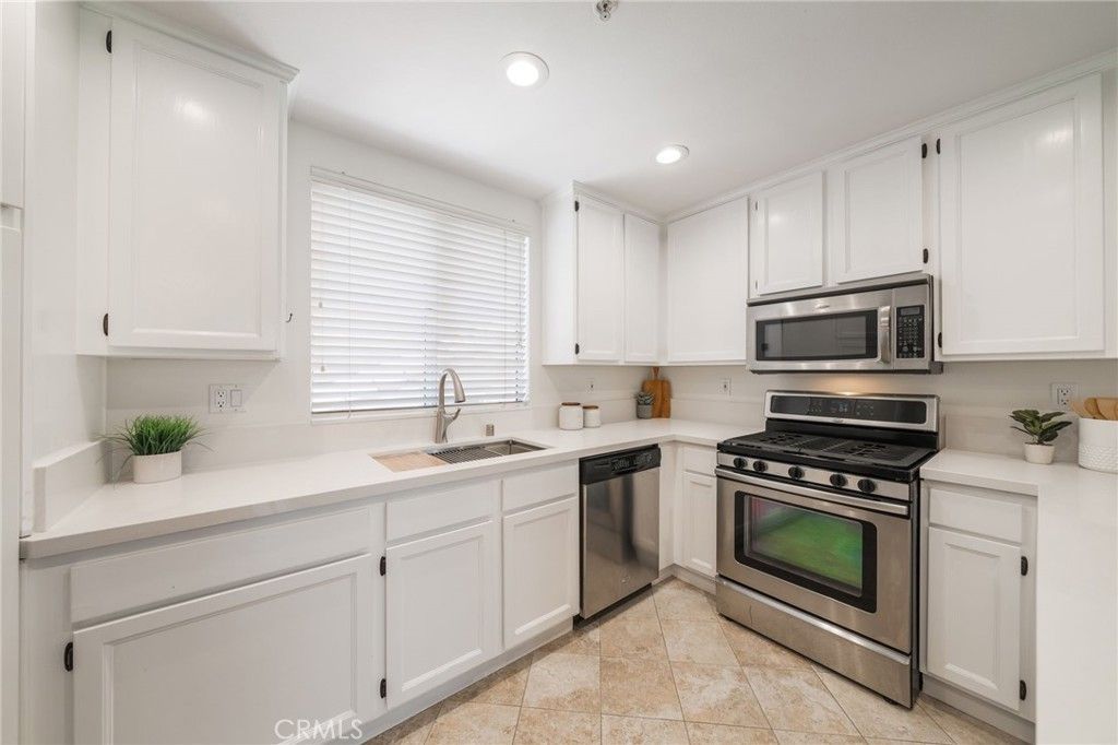 201 California Court, Mission Viejo, CA 92692 Main Photo