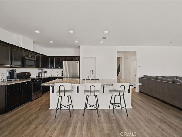 38218 Chapelle Street, Palmdale, CA 93552