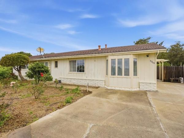 15269 Century Oak Road, Salinas, CA 93907