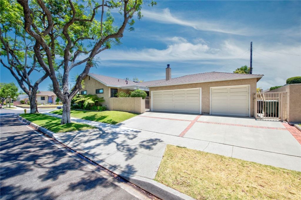 4863 Ocana Avenue, Lakewood, CA 90713 Main Photo
