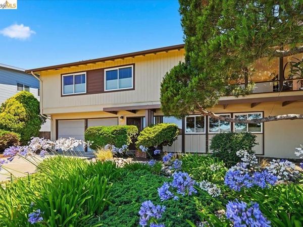132 Rishell Dr, Oakland, CA 94619