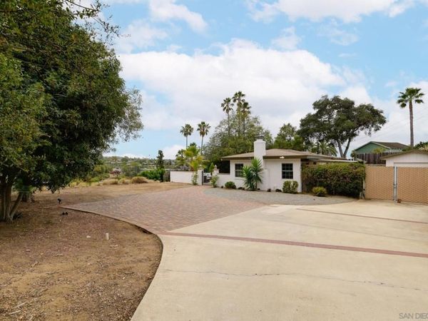1005 Alta Vista, Vista, CA 92084