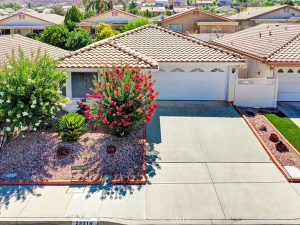 28310 Calle Lustrosos, Menifee, CA 92585
