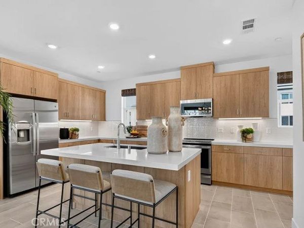 500 Park Drive, Unit 17, Carson, CA 90745