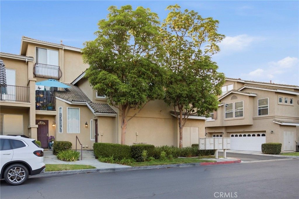 1059 S Positano, Anaheim, CA 92808 Main Photo