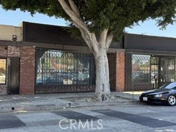 1610 W Magnolia Boulevard, Burbank, CA 91506