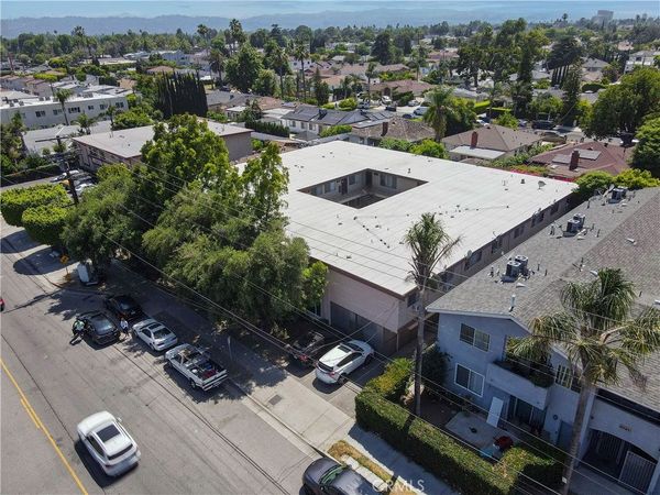 6535 Fulton, Los Angeles, CA 91401