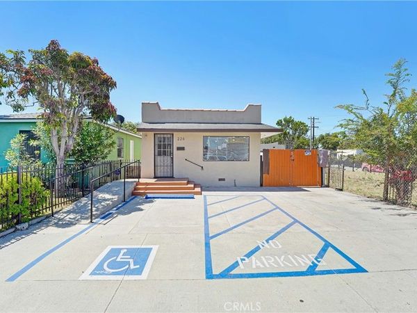 226 W Arbor Vitae, Inglewood, CA 90301