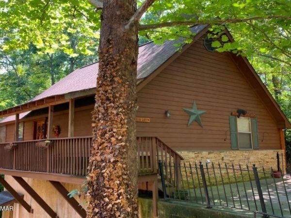335 Greenwood Way , Pigeon Forge, TN 37863