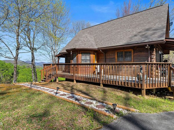 3208 Emerald Springs Loop , Sevierville, TN 37862