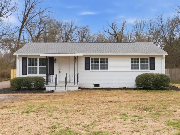 1806 Fern Dr , Murfreesboro, TN 37130