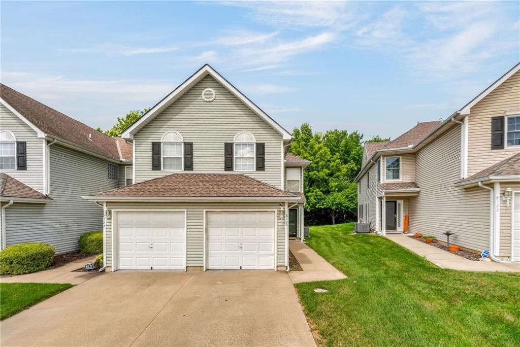 8124 N Elmwood Avenue, Kansas City, MO 64119 Main Photo