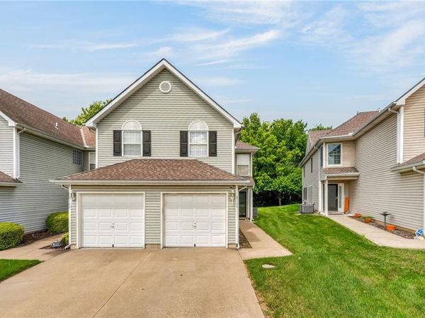 8124 N Elmwood Avenue, Kansas City, MO 64119