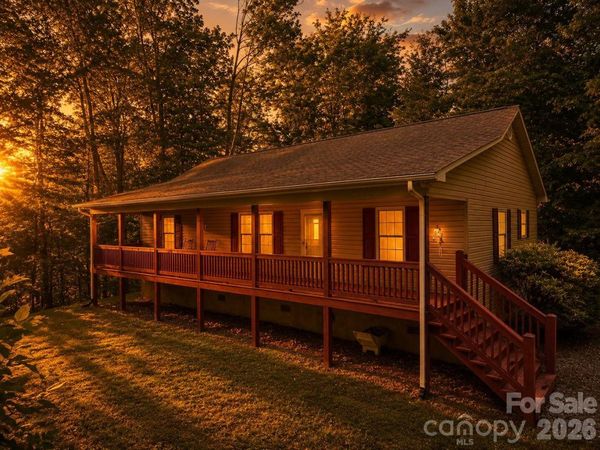 2916 Blanton Branch Road , Sylva, NC 28779