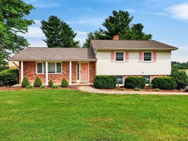 960 CATTLE SCALES RD, WAYNESBORO, VA 22980