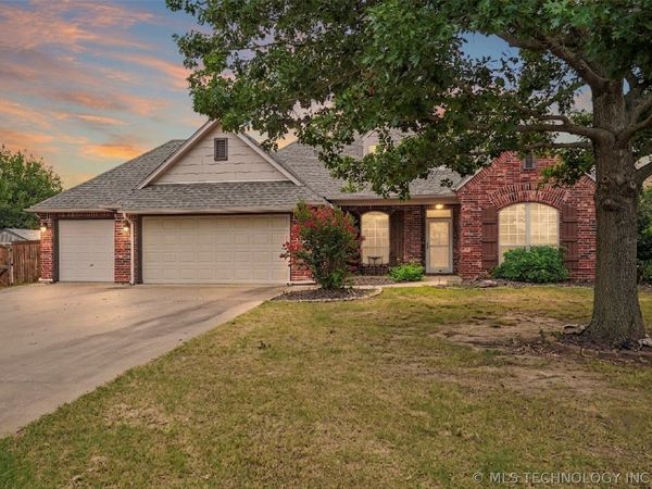 7769 N 162nd East Court, Owasso, OK 74055