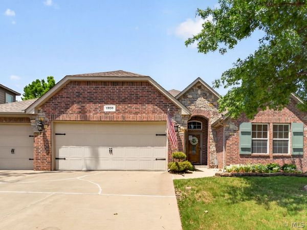 1816 E Montgomery Street, Broken Arrow, OK 74012