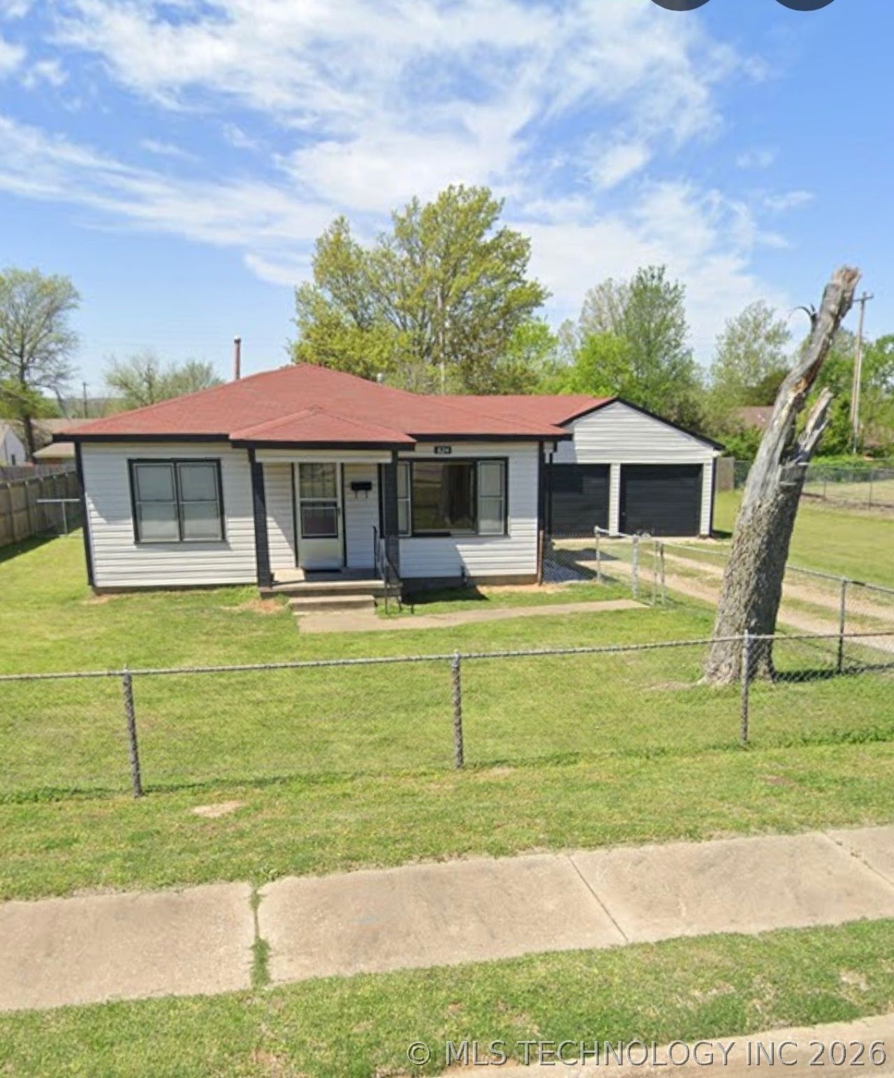 824 S Watchorn Street , Sapulpa, OK 74066 Main Photo