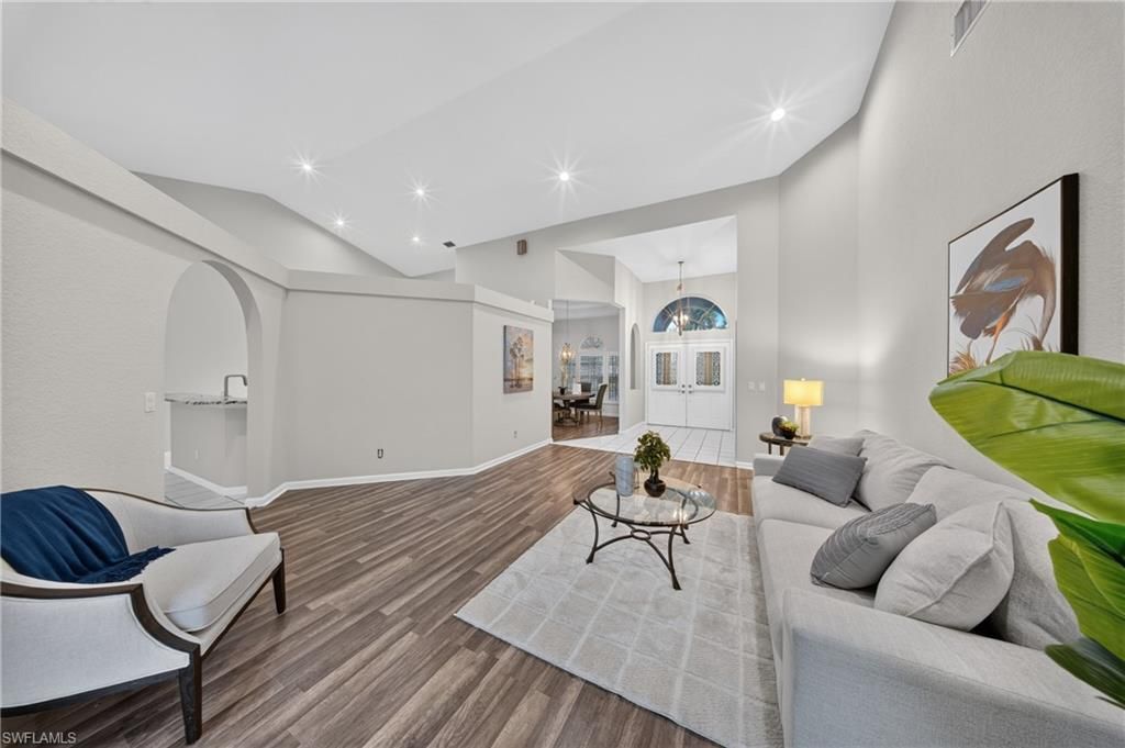 2628 White Cedar Ln , Naples, FL 34109 Photo