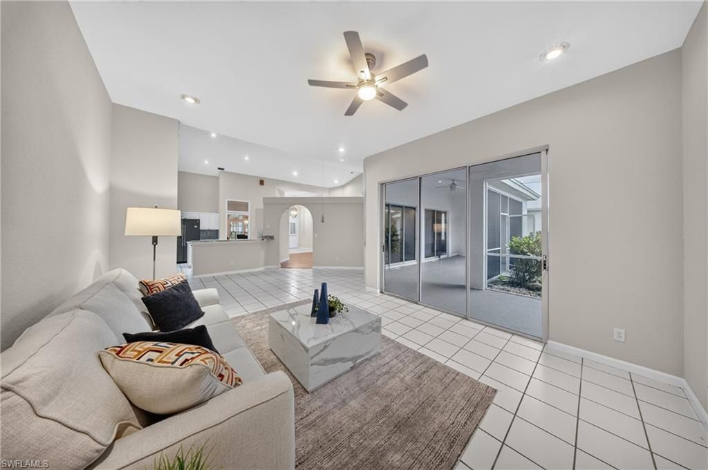 2628 White Cedar Ln , Naples, FL 34109 Photo