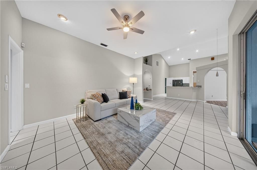 2628 White Cedar Ln , Naples, FL 34109 Photo