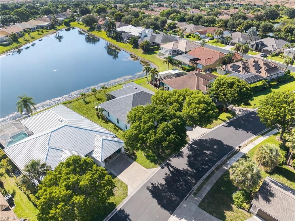 2628 White Cedar Ln , Naples, FL 34109 Photo