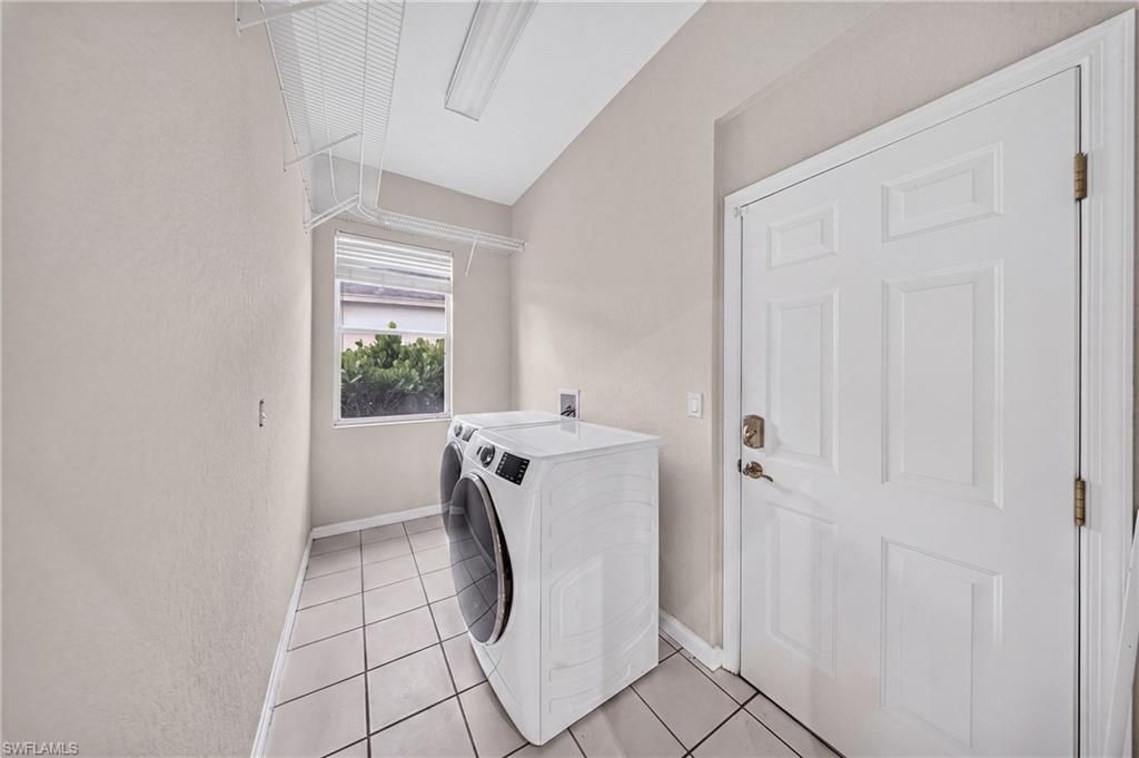 2628 White Cedar Ln , Naples, FL 34109 Photo