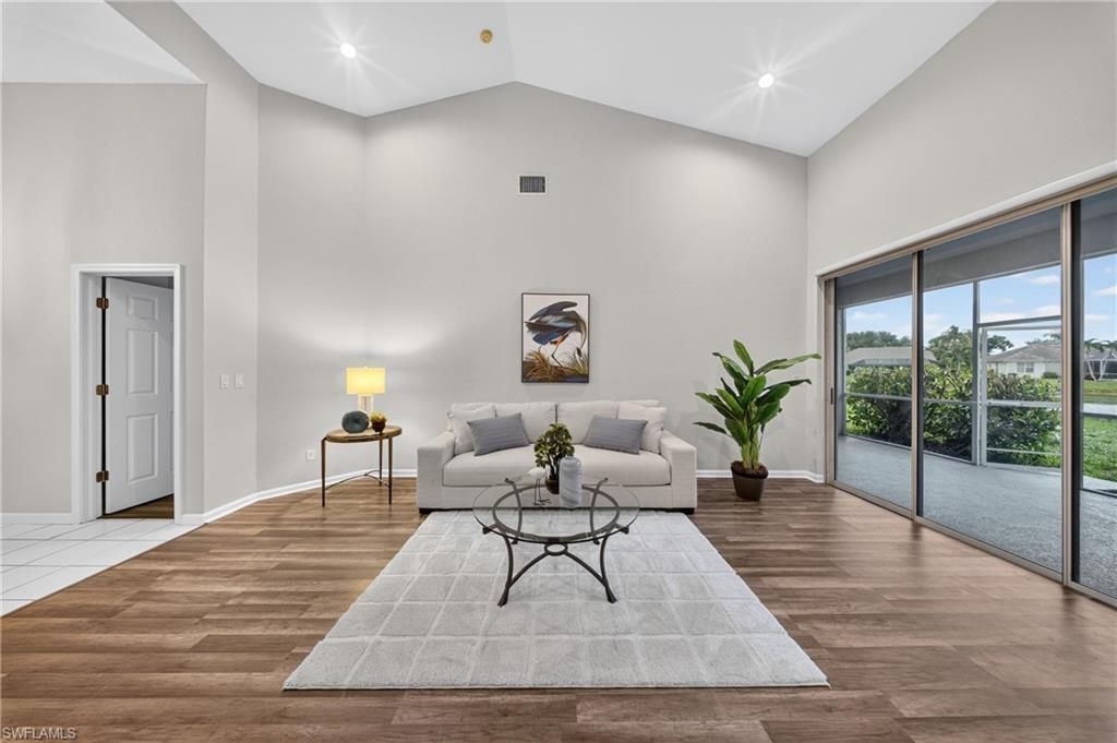 2628 White Cedar Ln , Naples, FL 34109 Photo