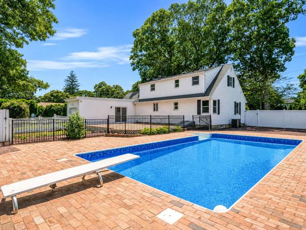 273 Cambon Avenue , Saint James, NY 11780