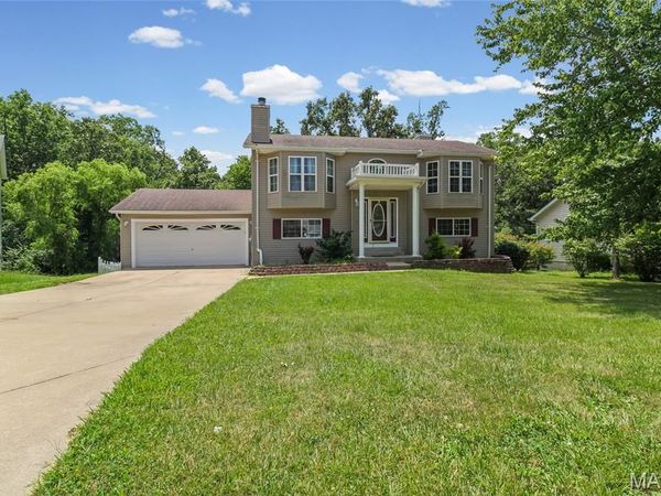 704 Sportsmans Court , Warrenton, MO 63383