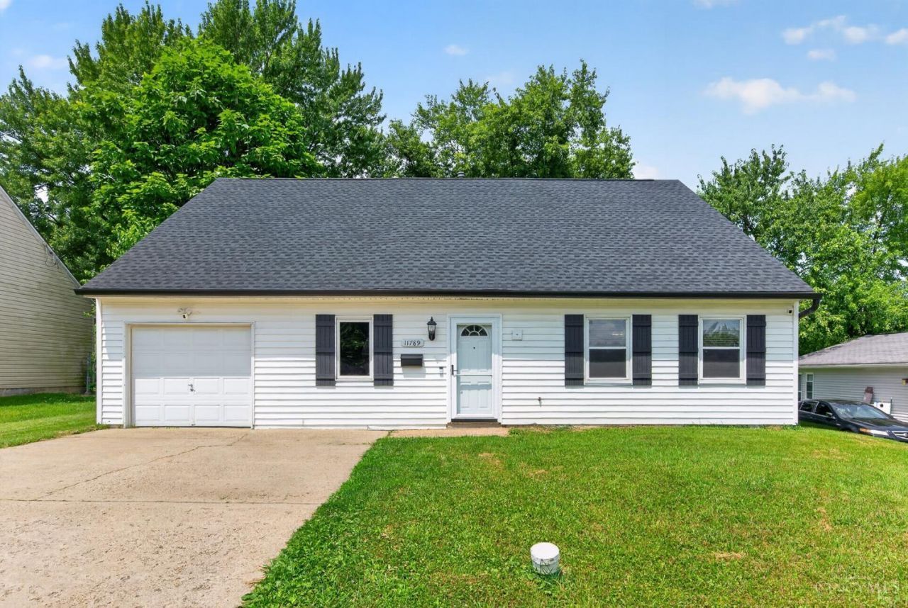 11789 Cedarcreek Drive, Forest Park, OH 45240 Main Photo