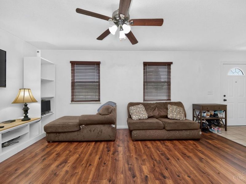 11789 Cedarcreek Drive, Forest Park, OH 45240 Photo 10