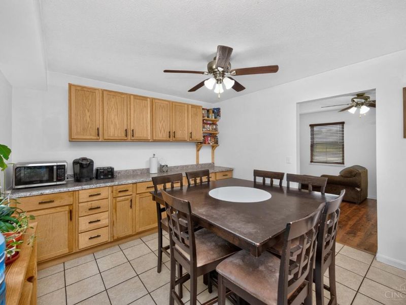 11789 Cedarcreek Drive, Forest Park, OH 45240 Photo 14