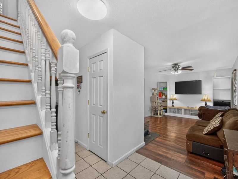 11789 Cedarcreek Drive, Forest Park, OH 45240 Photo 6