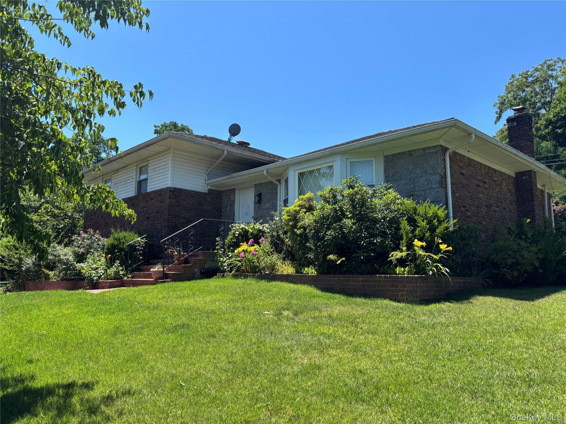 71 Willits Road , Glen Cove, NY 11542 Main Photo