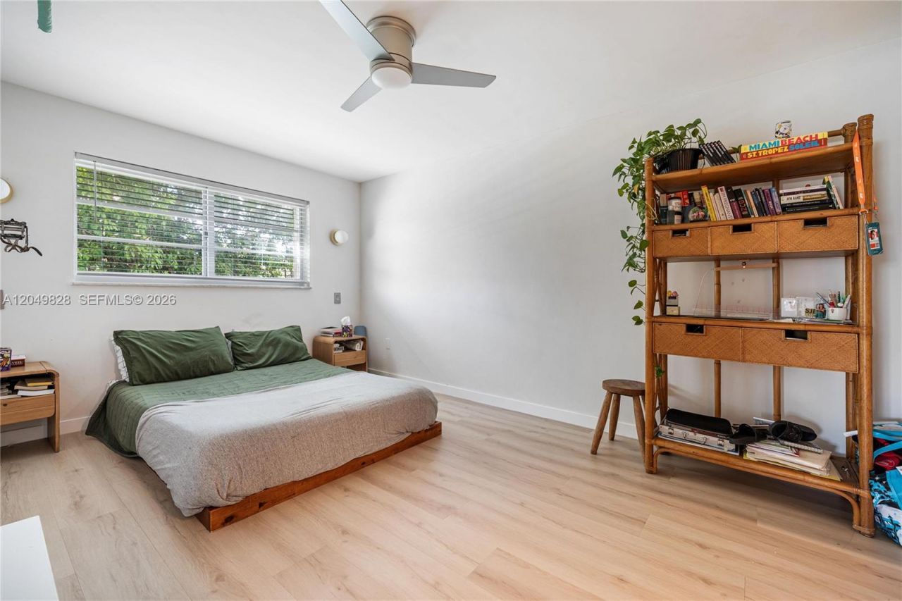 1900 Meridian Ave , Unit 204, Miami Beach, FL 33139 Photo