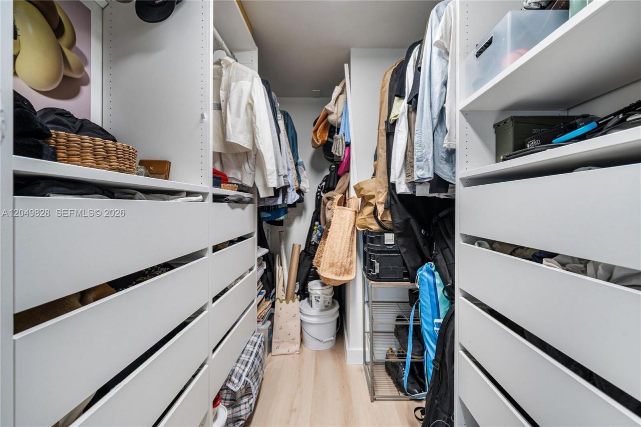 1900 Meridian Ave , Unit 204, Miami Beach, FL 33139 Photo