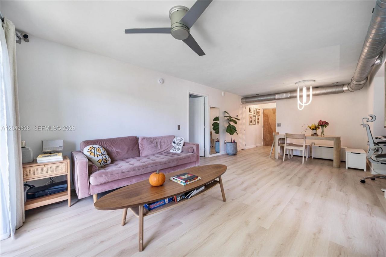 1900 Meridian Ave , Unit 204, Miami Beach, FL 33139 Photo