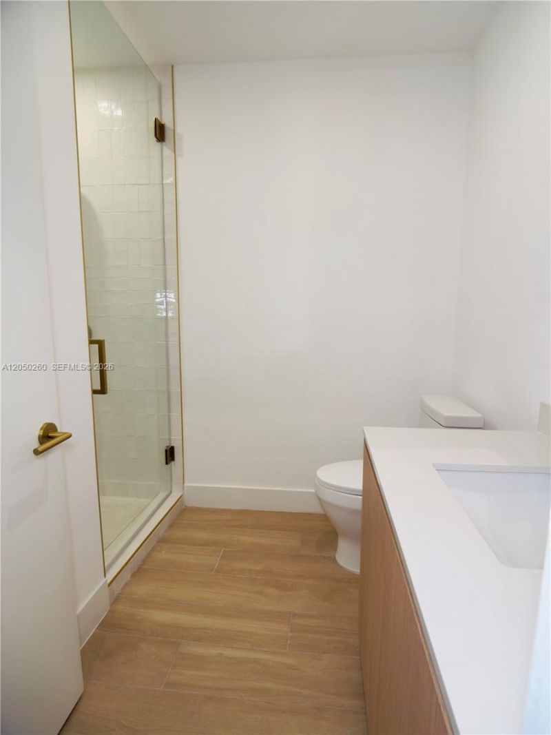 90 NE 32 St, Unit 206, Miami, FL 33137 Photo