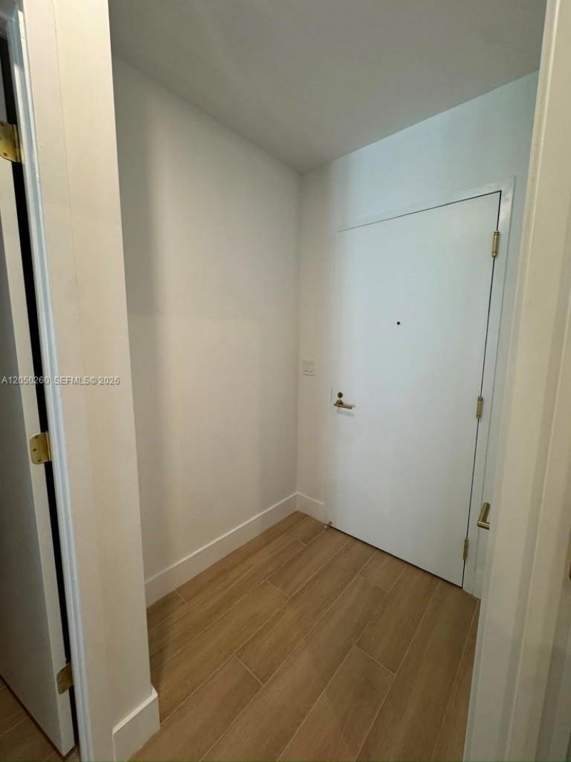 90 NE 32 St, Unit 206, Miami, FL 33137 Photo
