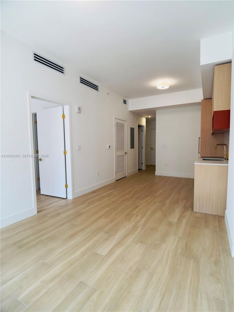 90 NE 32 St, Unit 206, Miami, FL 33137 Photo