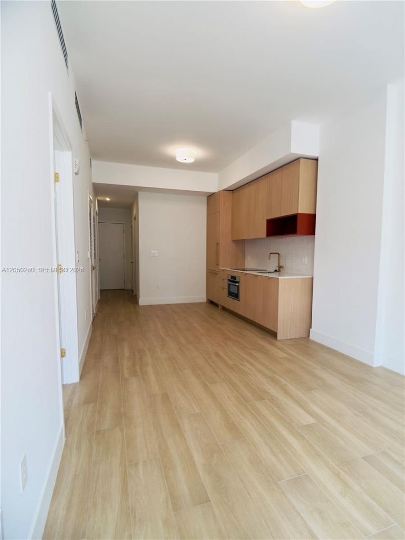 90 NE 32 St, Unit 206, Miami, FL 33137 Photo